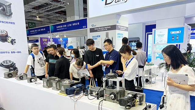 展會(huì)現(xiàn)場(chǎng)2 展會(huì)現(xiàn)場(chǎng)2